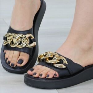 Good American Black Gold Chain Chunky Slide sandals, size 11